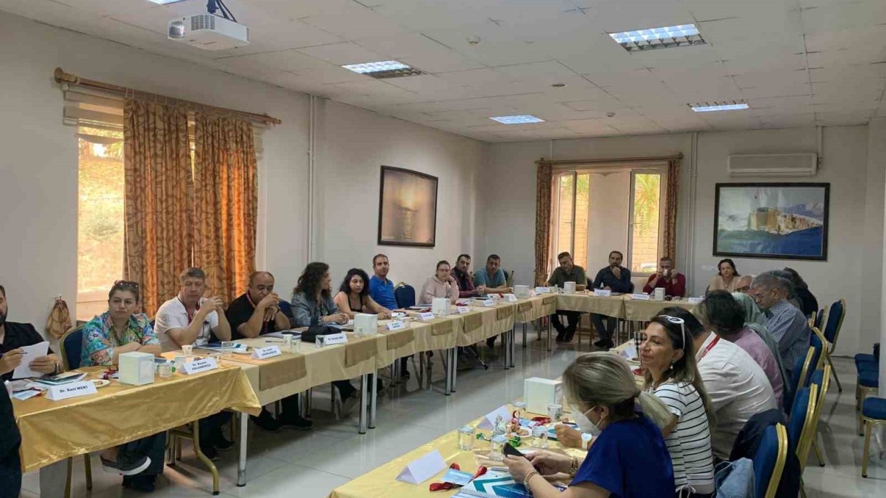 Elazığ’da aile hekimlerine  eğitim