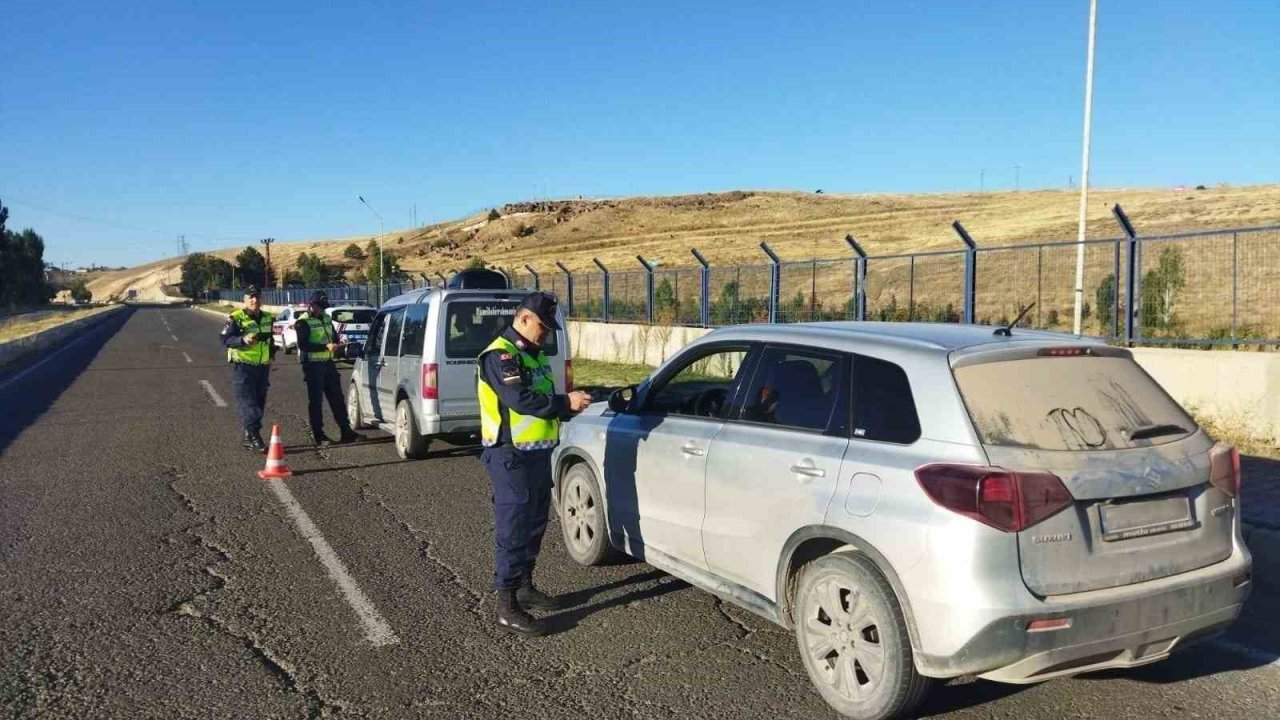 Van’da 142 araç trafikten men edildi