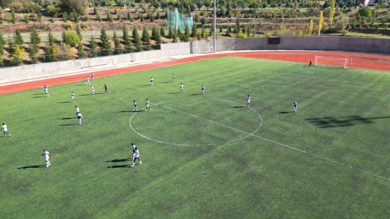 Tokat’ta yabancı öğrenciler arası futbol turnuvası başladı