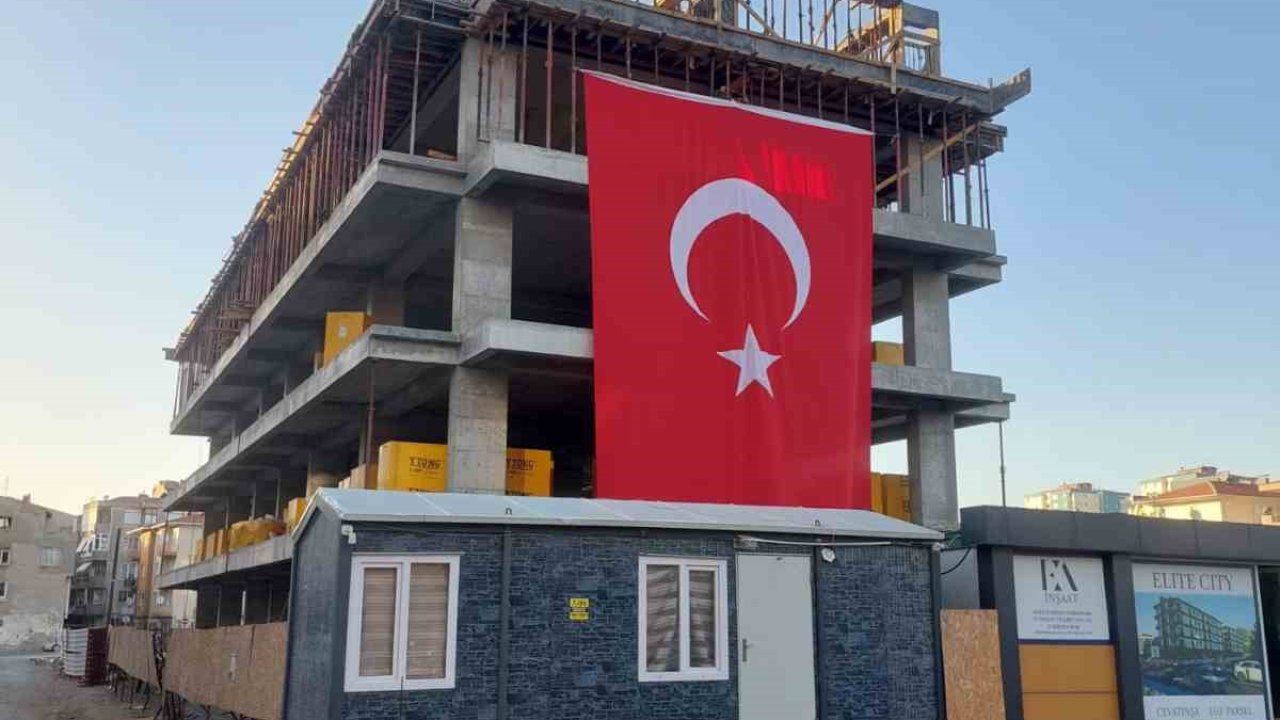 Çanakkale Sahili’nde durdurulan inşaat, mahkeme kararıyla yeniden başladı