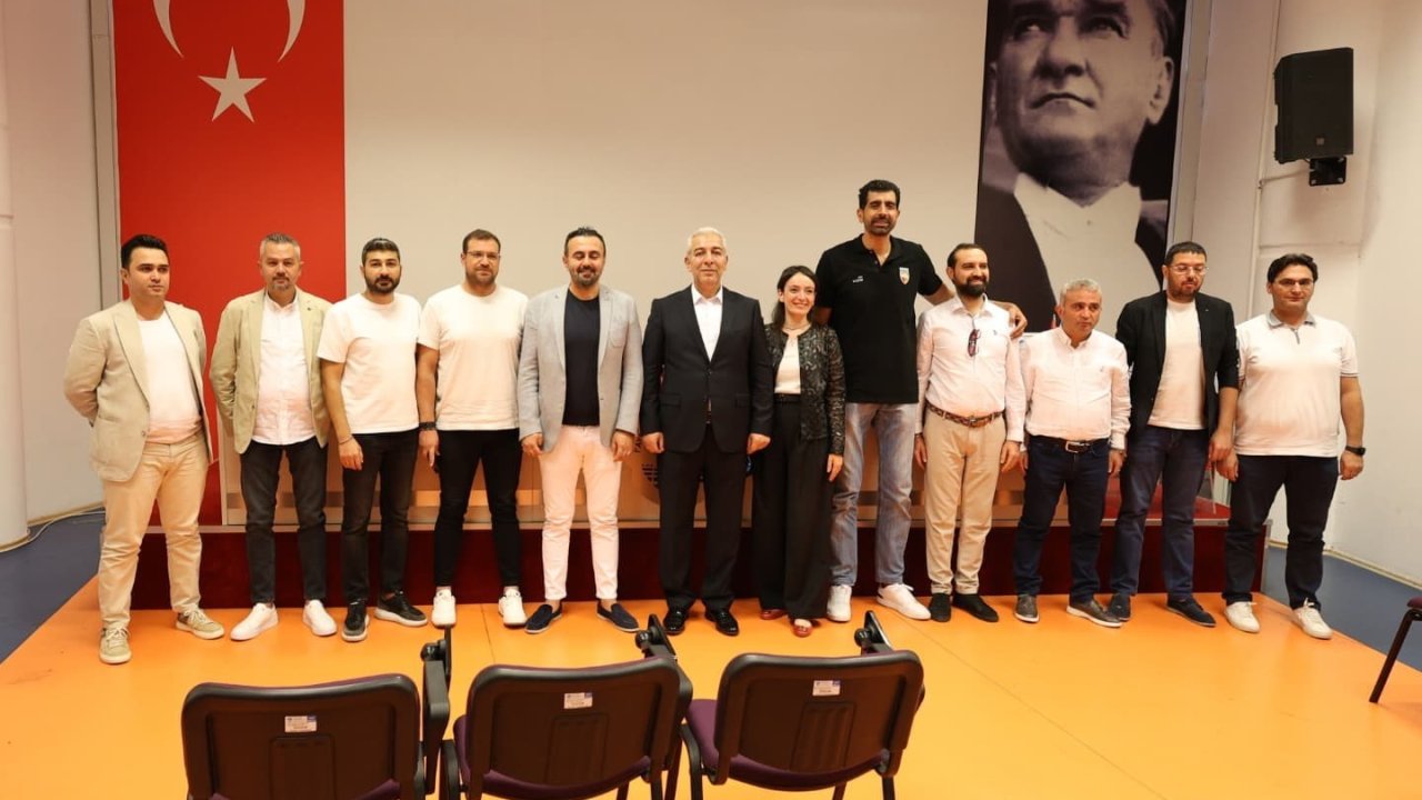 Melikgazi Kayseri Basketbol’da görev dağılımı yapıldı