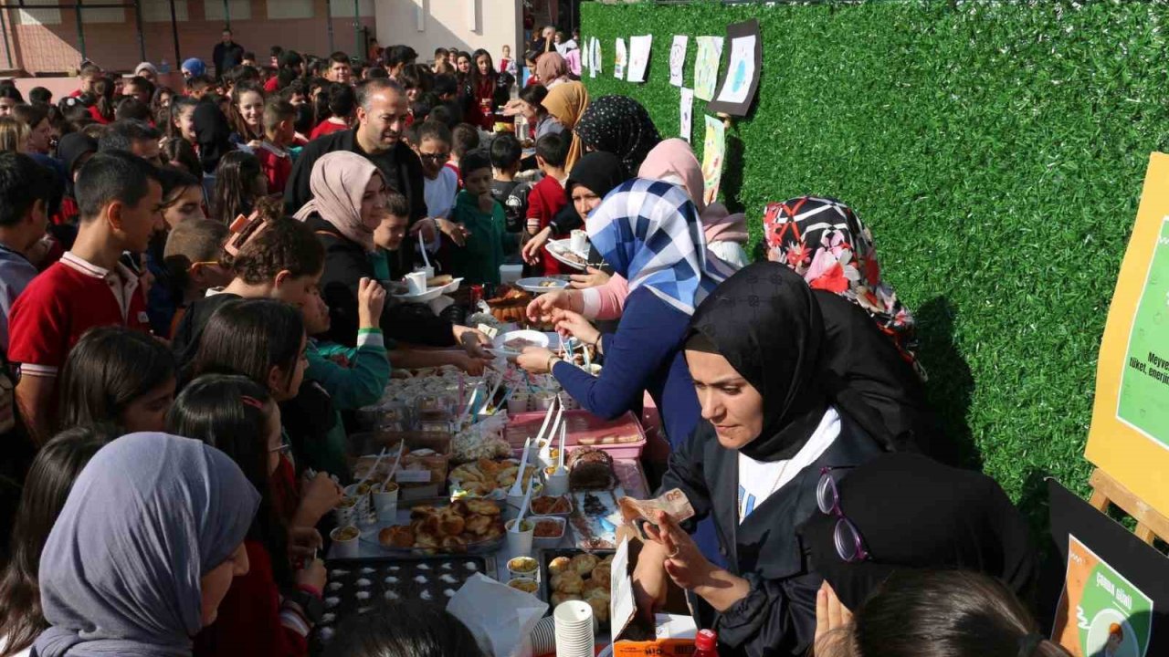 Dünya Gıda Günü Erzincan’da renkli görüntülere sahne oldu