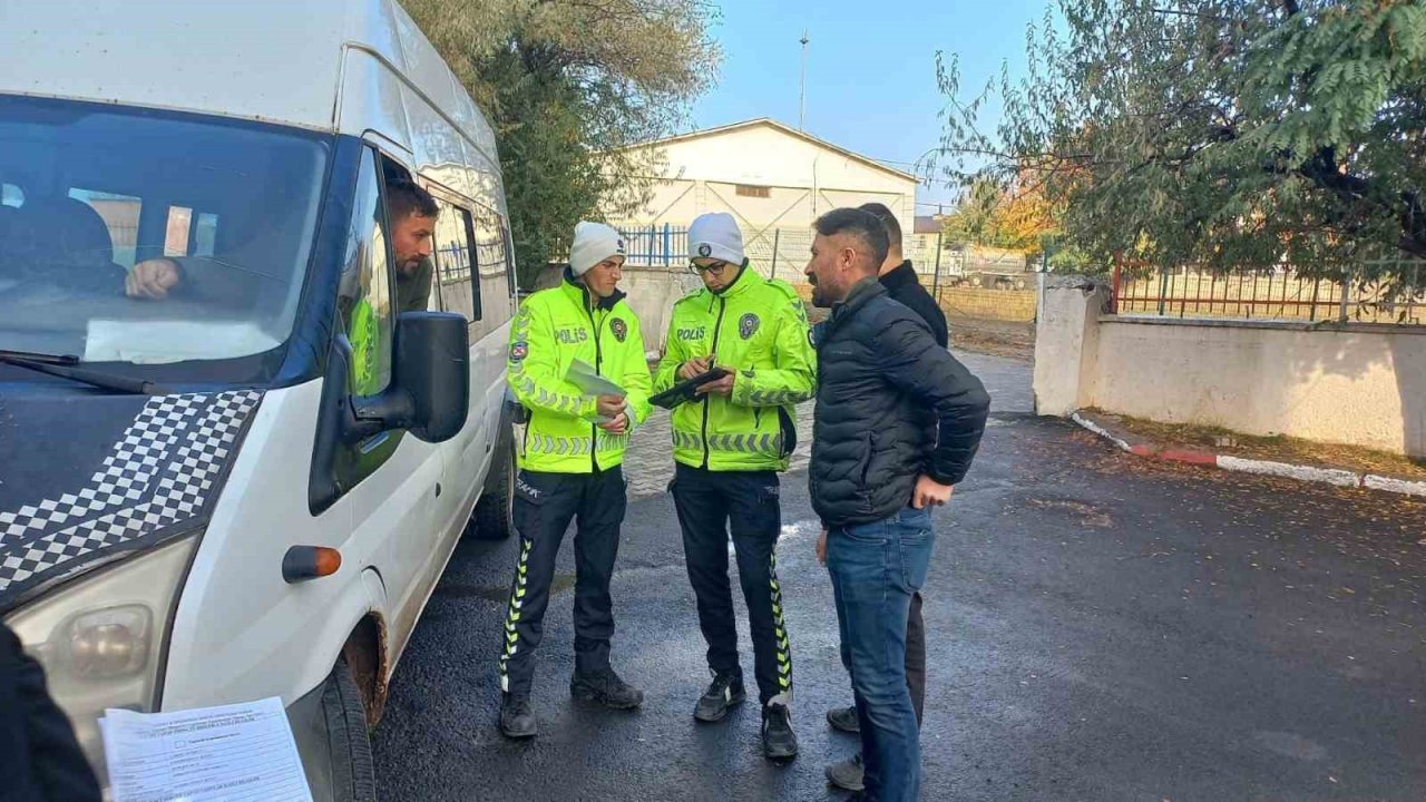 Ağrı’da öğrenci güvenliği için okul servisi denetimleri yoğunlaşıyor