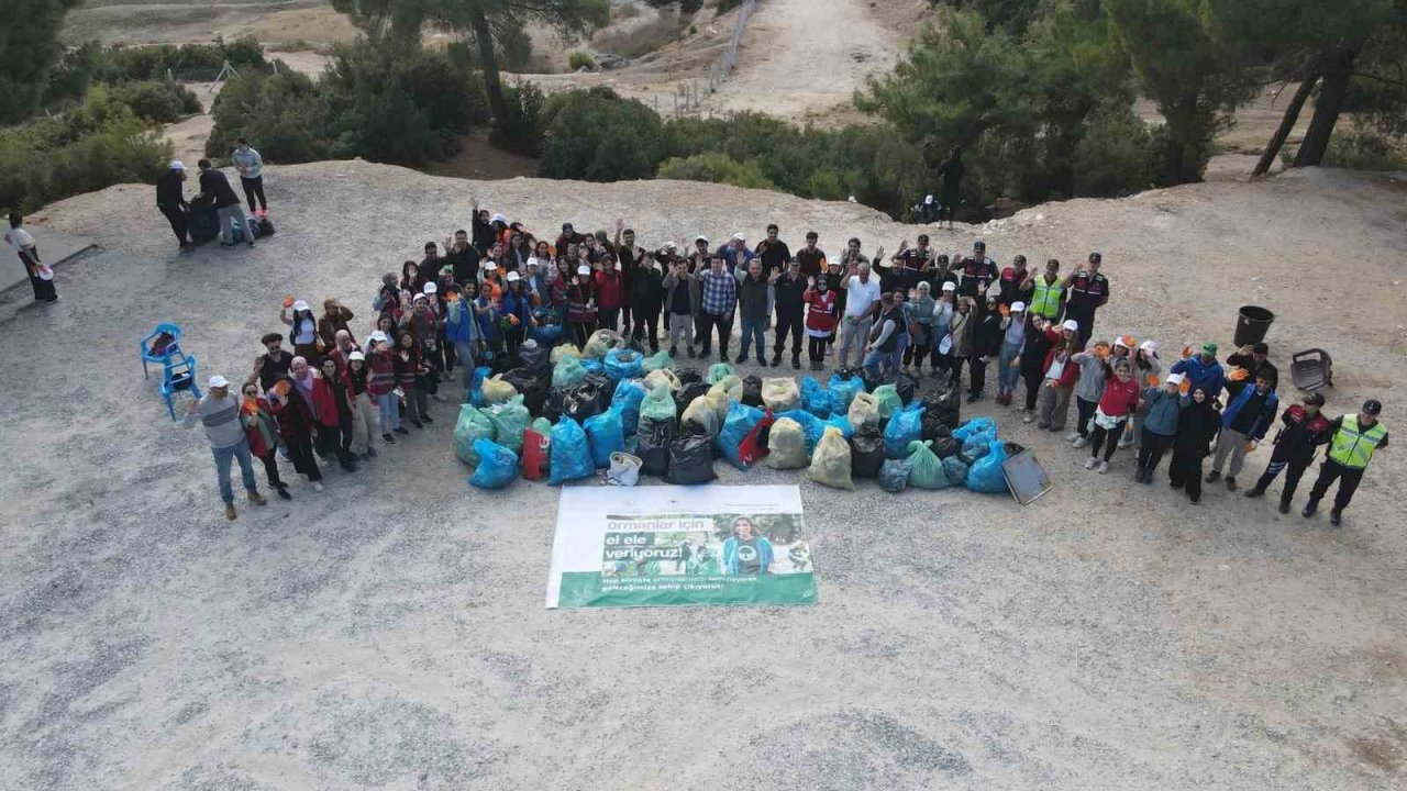 Kavşit Yaylası’nda ormanlar çöpten arındırıldı