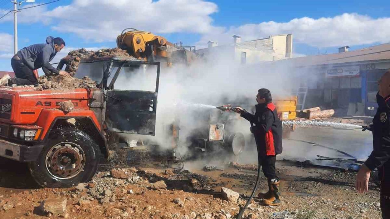 Kahramanmaraş’ta kamyon yangını