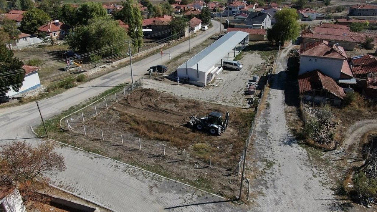 İnönü Belediyesi Dereyalak Mahallesi’ne yeni park kazandırıyor