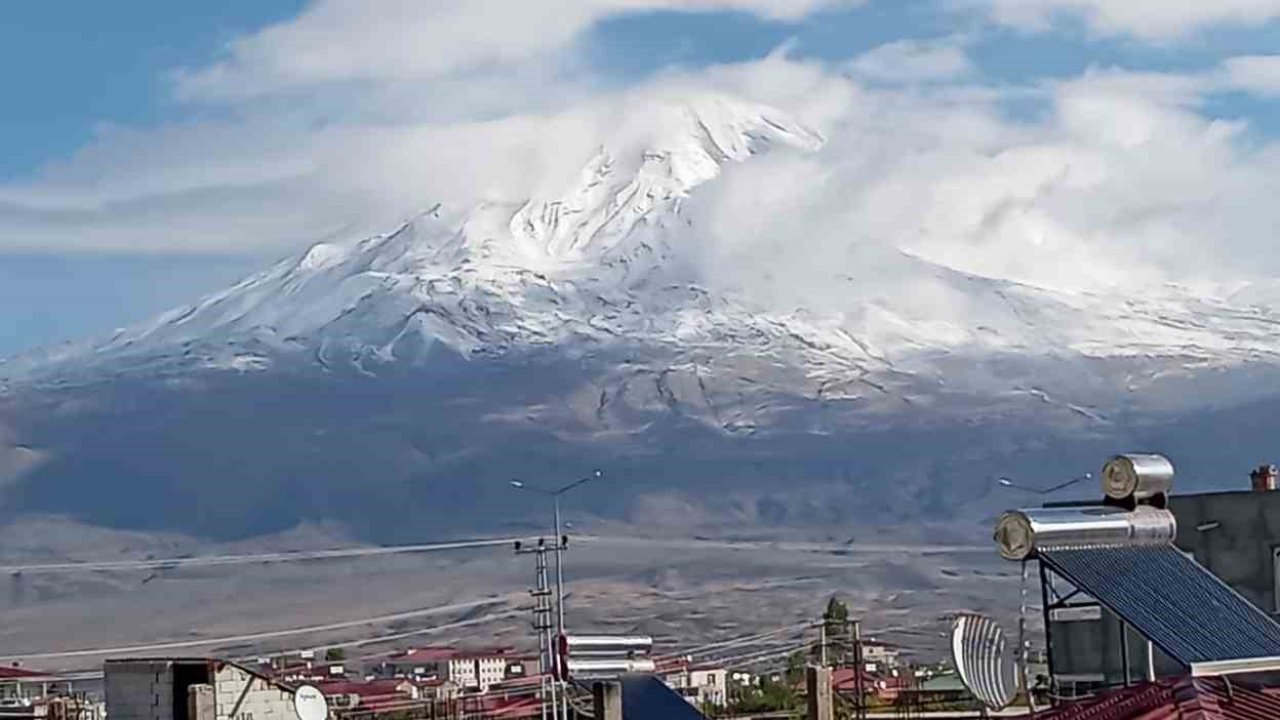 Türkiye’nin "çatısı" beyaza büründü