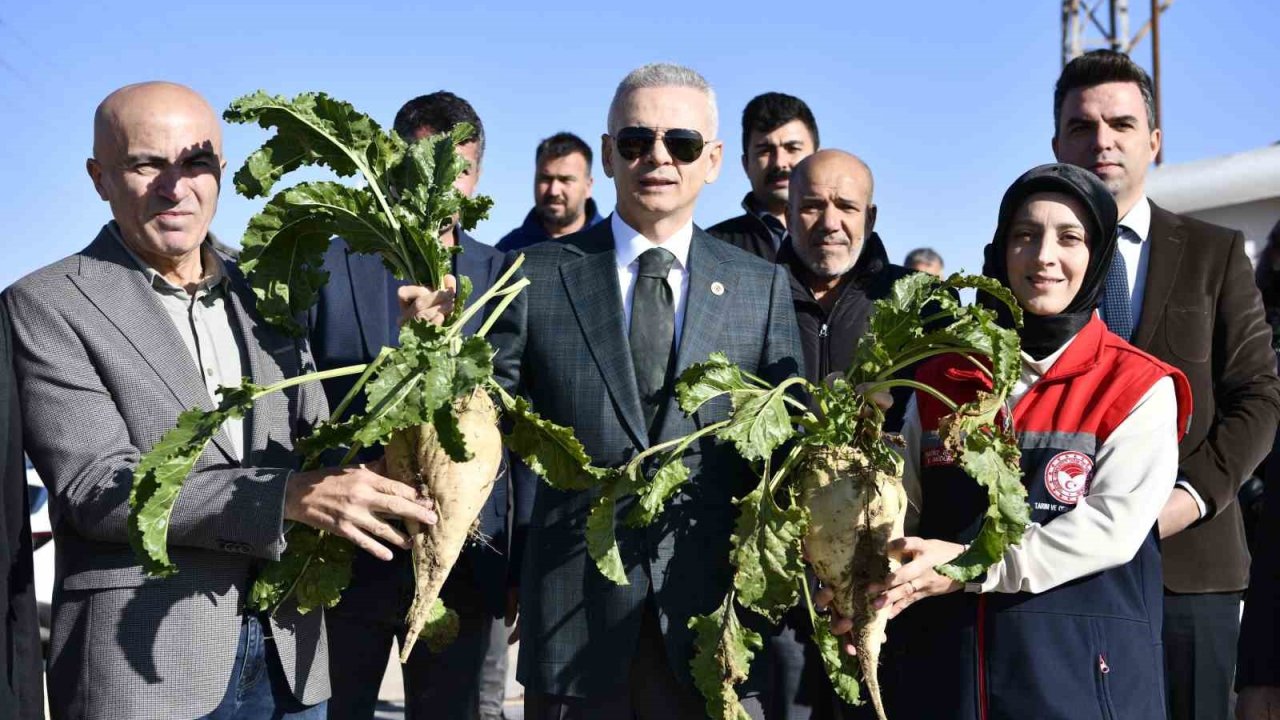 Karaman’da kantarlar pancar alımına dualarla başladı