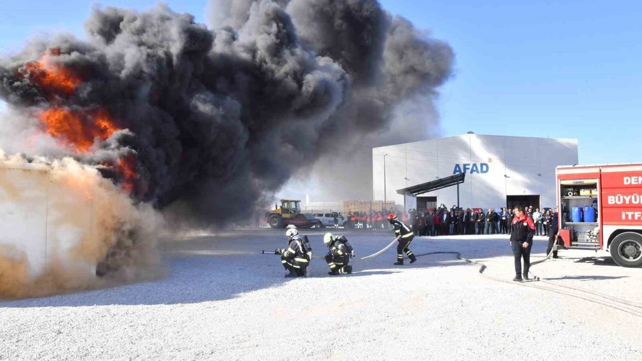 Denizli’nin deprem hazırlıkları 7.0 büyüklüğündeki senaryoyla tatbik edildi