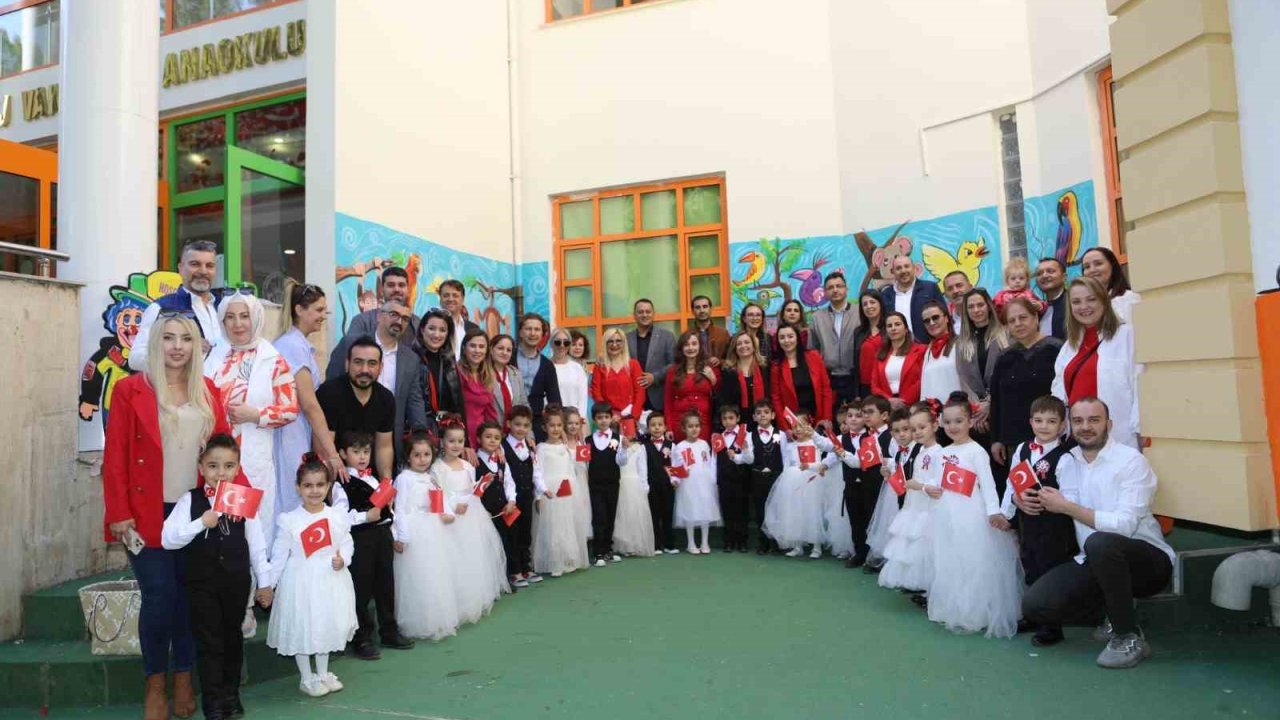 Gaziantep Kolej Vakfı’nı Cumhuriyet coşkusu sardı