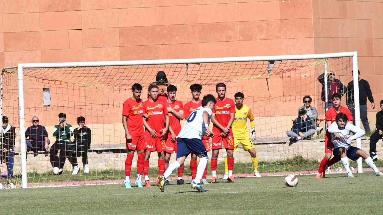 Kayserispor U19, Fenerbahçe’ye kaybetti