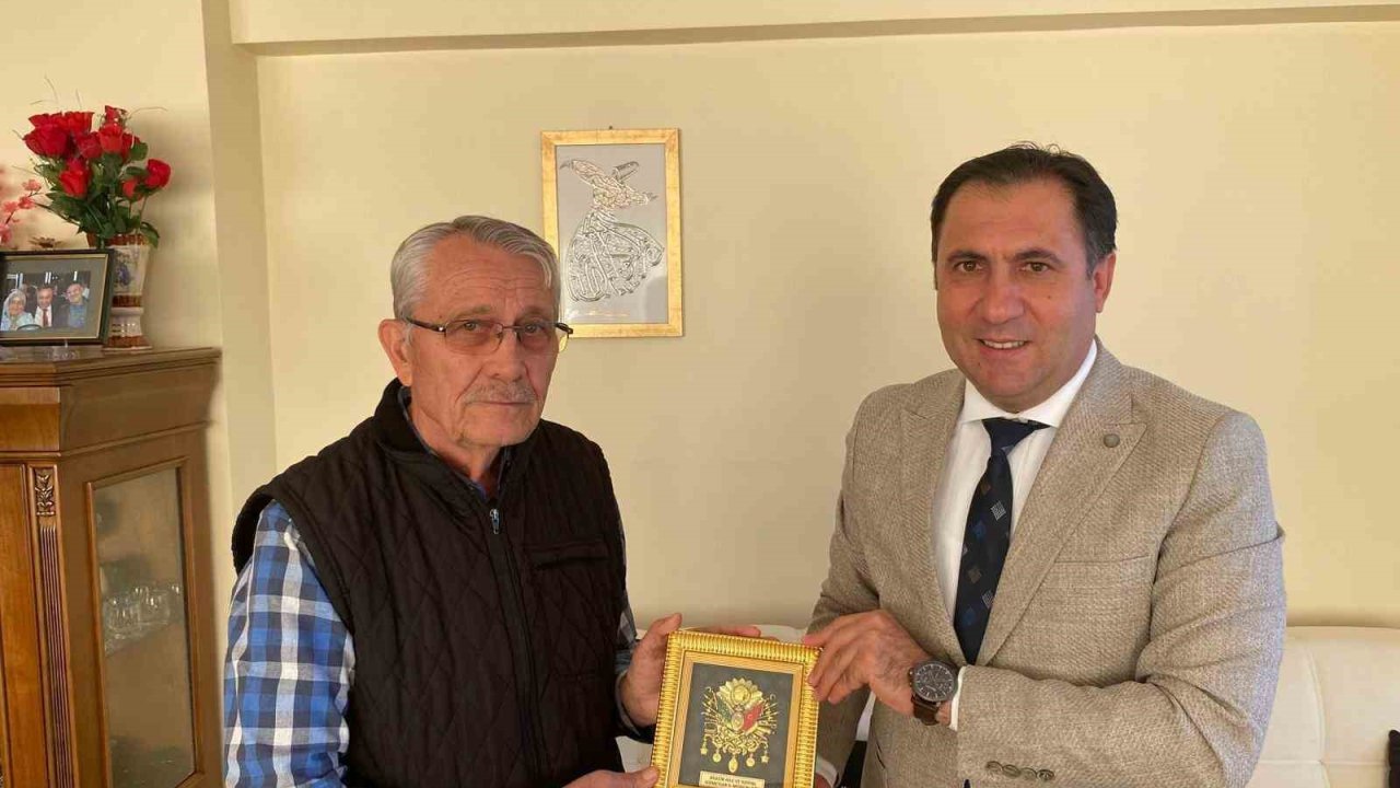 İl Müdürü Türkoğlu, Kıbrıs Gazisi Durak’ı ziyaret etti