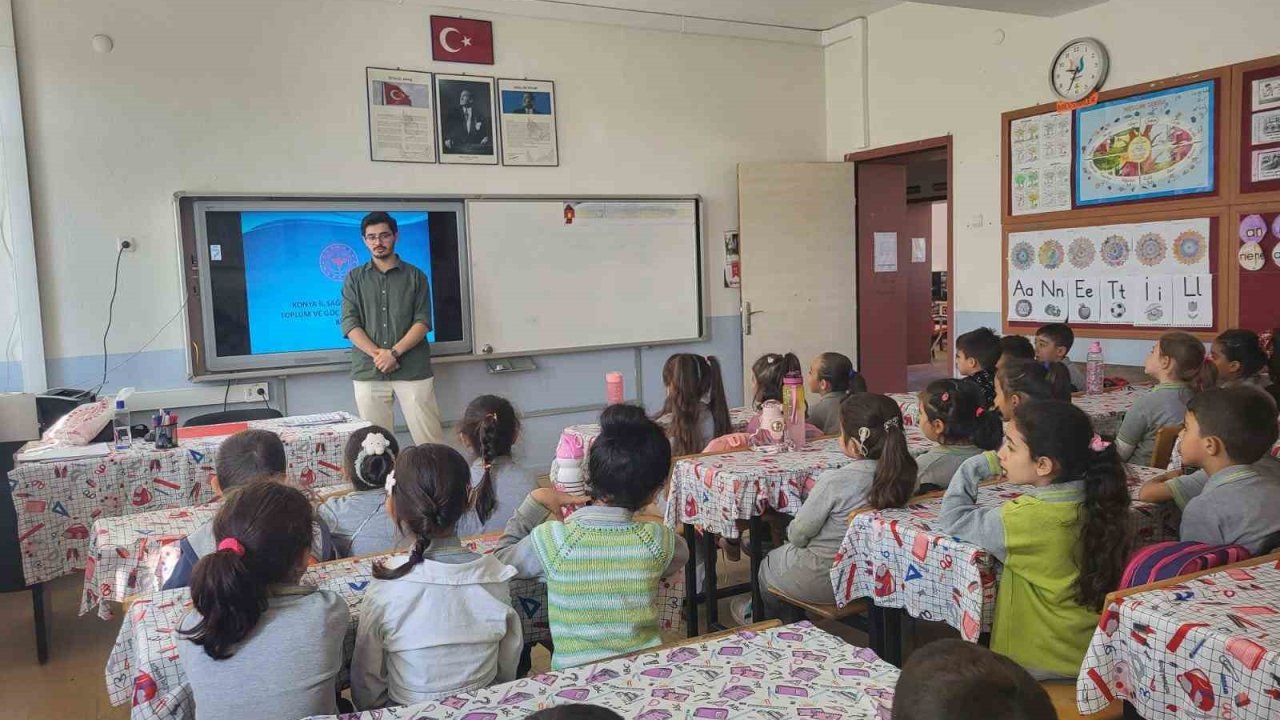 Karapınar’da öğrencilere ağız ve diş sağlığı eğitimi verildi