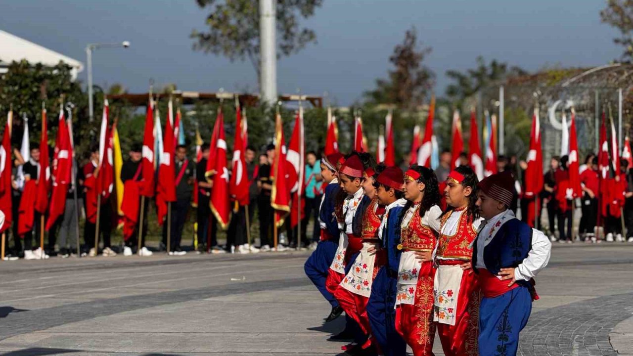 Yalova’da Cumhuriyet’in 101. yılı coşkuyla kutlandı