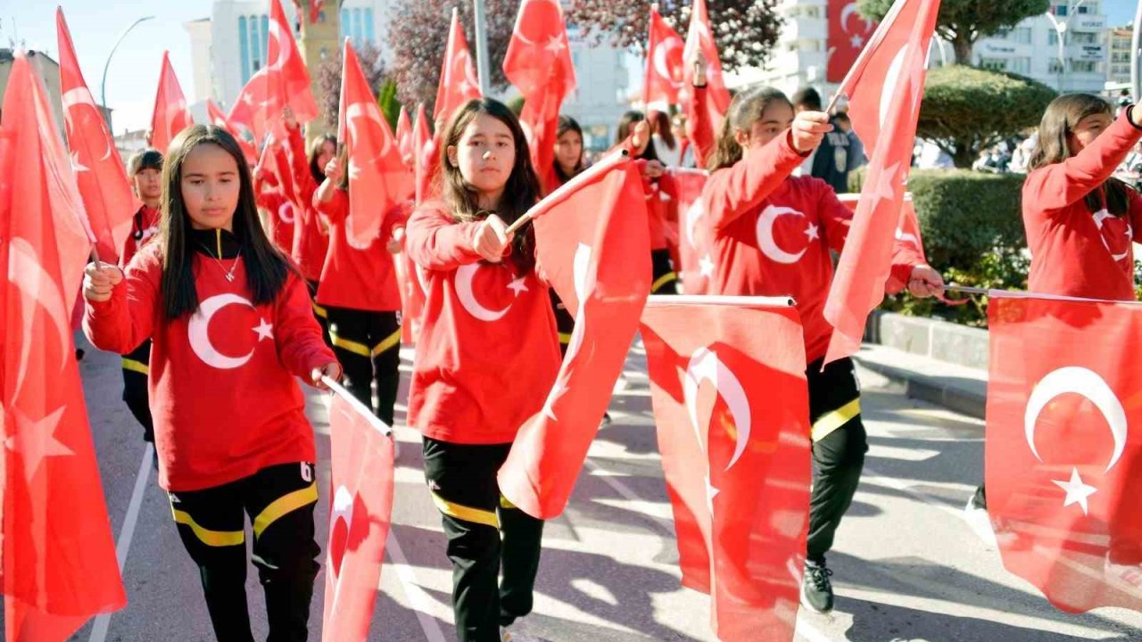 Yozgat’ta Cumhuriyet’in 101. yılı coşku ile kutlandı