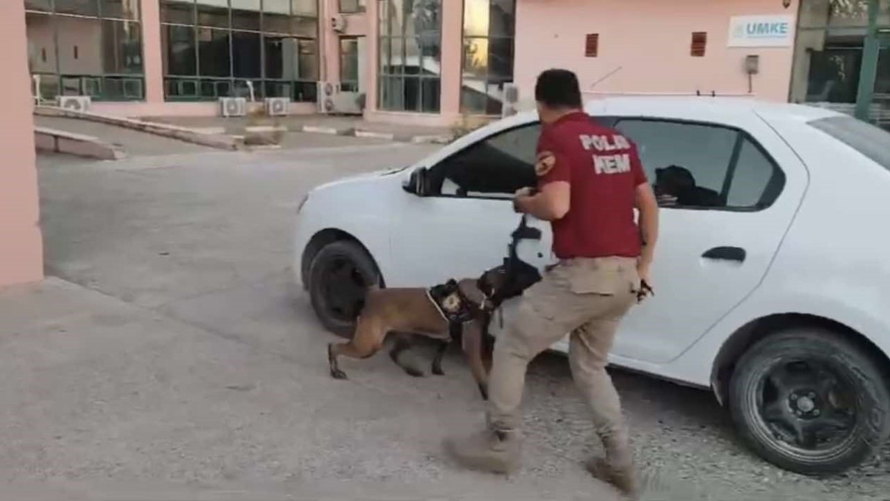 Osmaniye’de durdurulan otomobilde 33 kilo 400 gram uyuşturucu çıktı