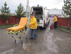 Selim'de Ambulans Temizliği Göz Kamaştırıyor