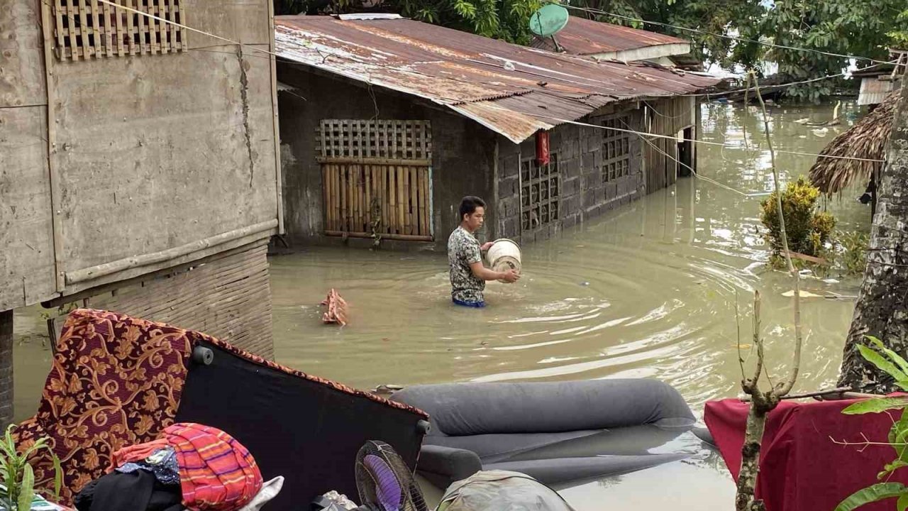 Filipinler’i vuran tropik fırtınada can kaybı 145’e yükseldi