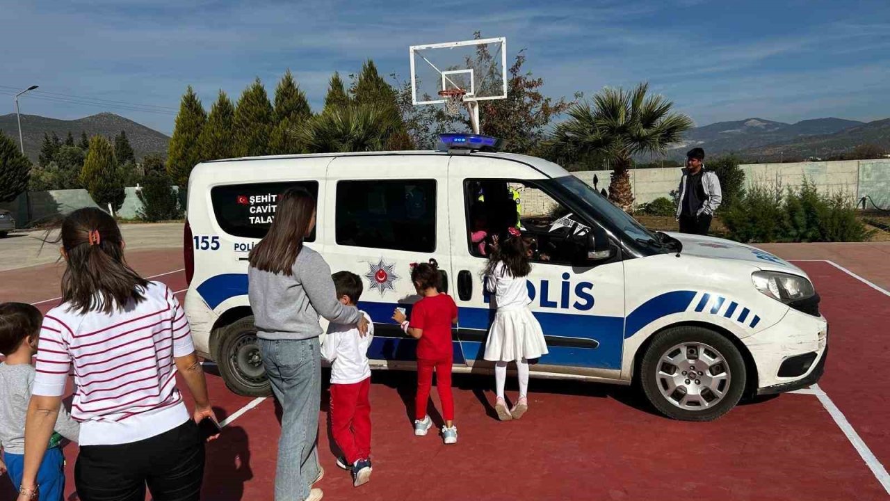 Milas’ta miniklere polislik mesleği tanıtıldı