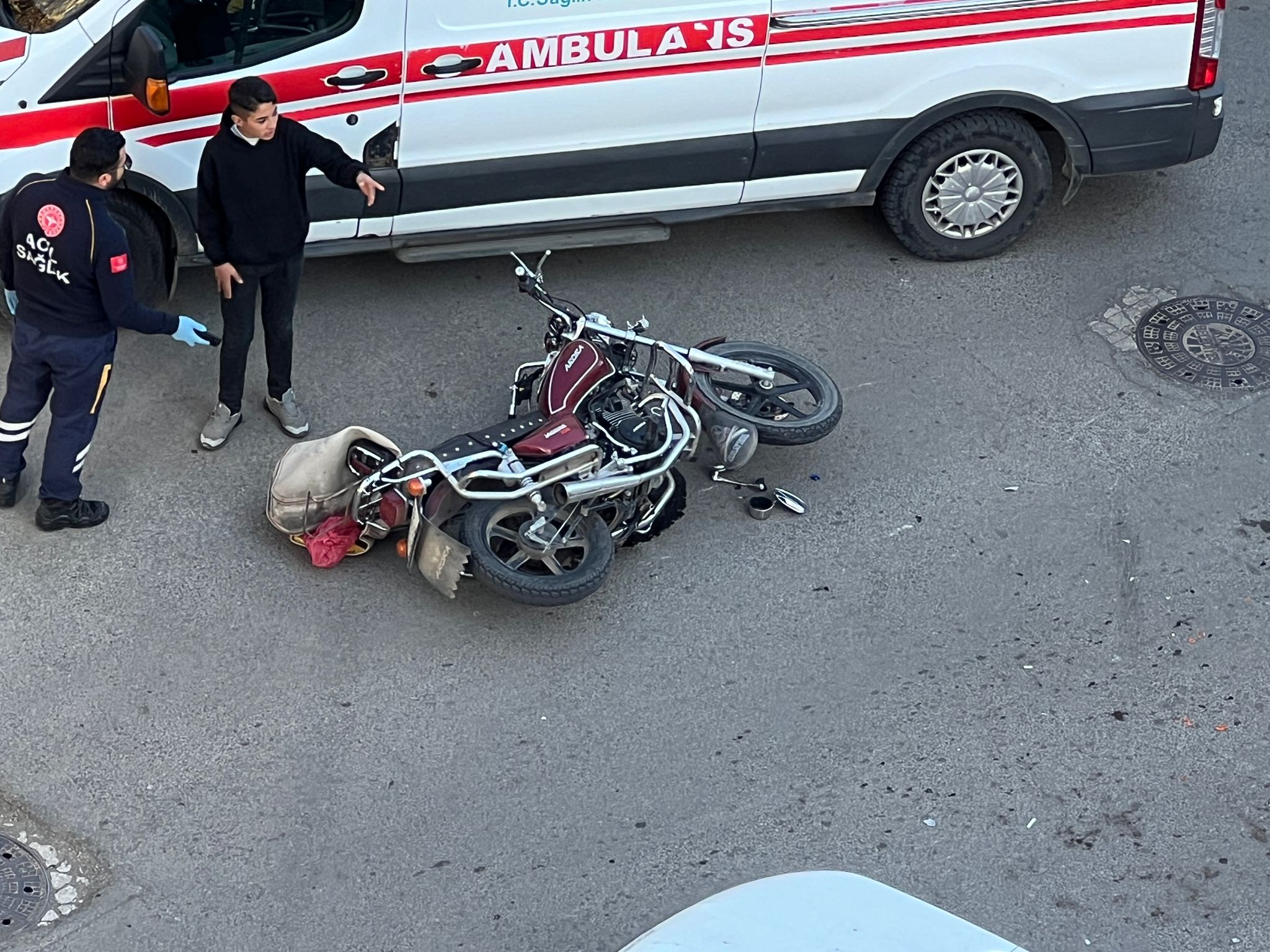 Kars'ta motosiklet ile otomobil çarpıştı: 1 yaralı