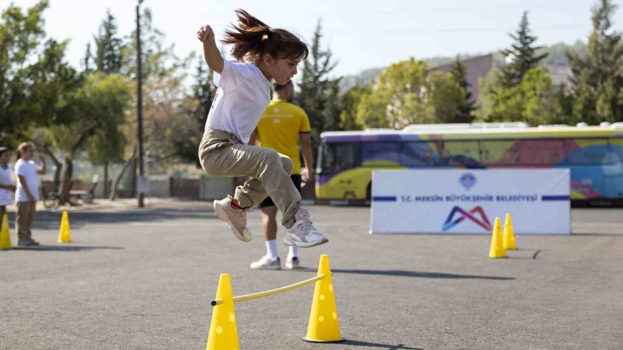 Sporbus aracı, kırsal bölgelerdeki çocukları sporla buluşturuyor