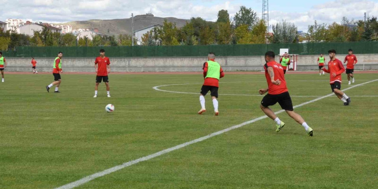 Kars 36 Spor Kopuzlar Vakfı Veliköyspor'u ağırlayacak!