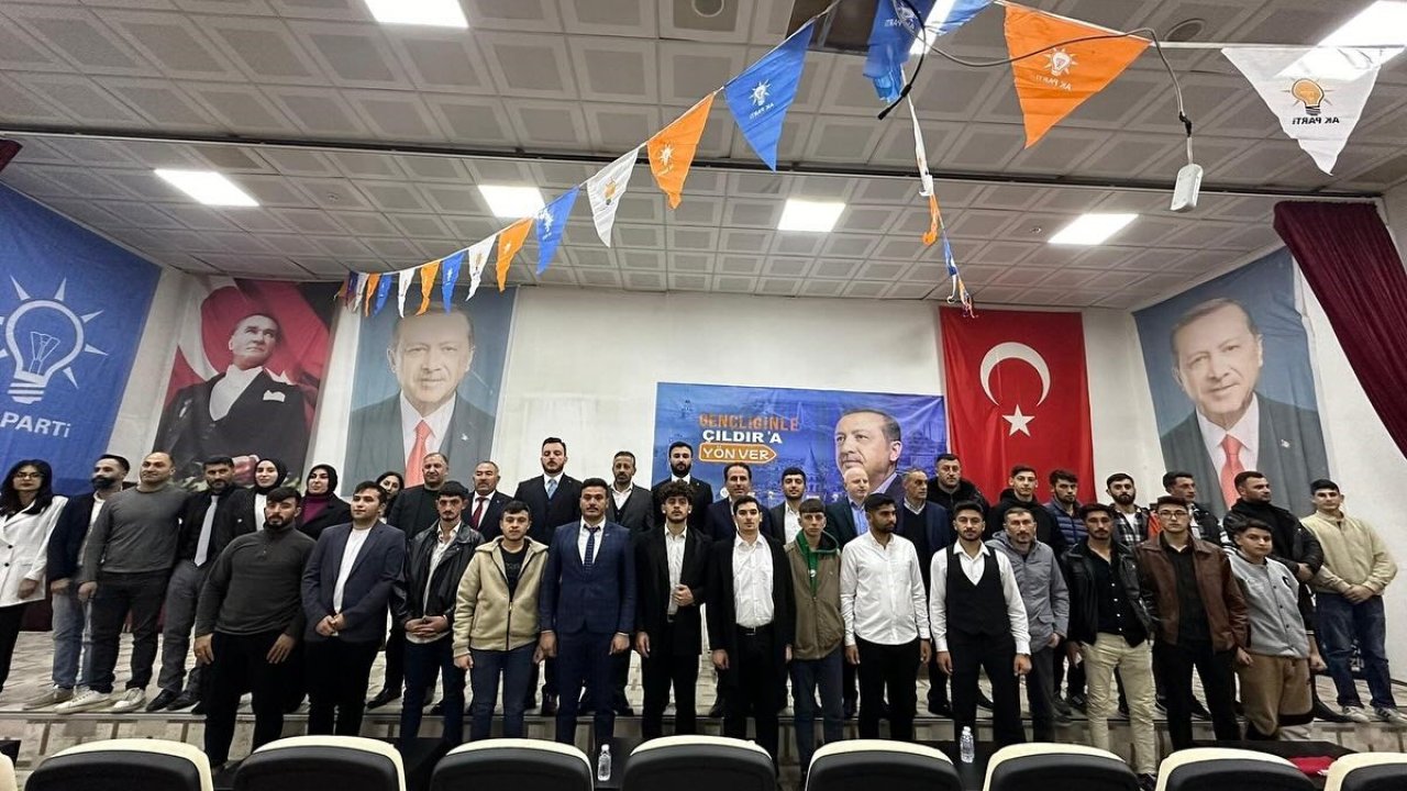 AK Parti Çıldır Gençlik kolları Kongresi Yaptı