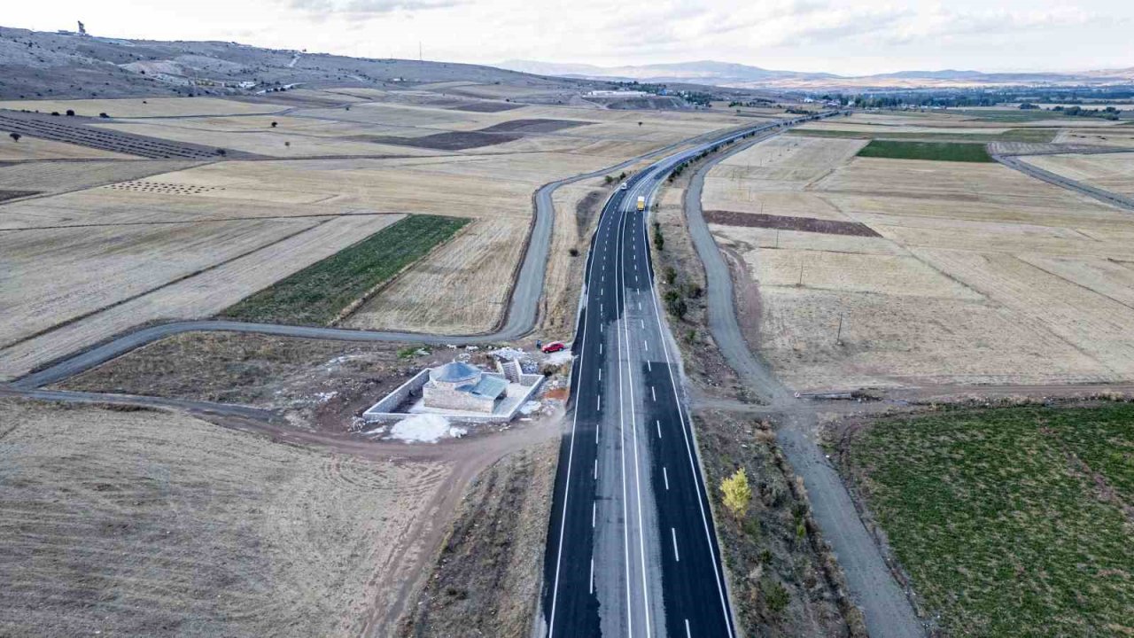 Büğdüz Boyu’nun 8 asırlık mirası mescit, restorasyonla yeniden gün yüzüne çıktı