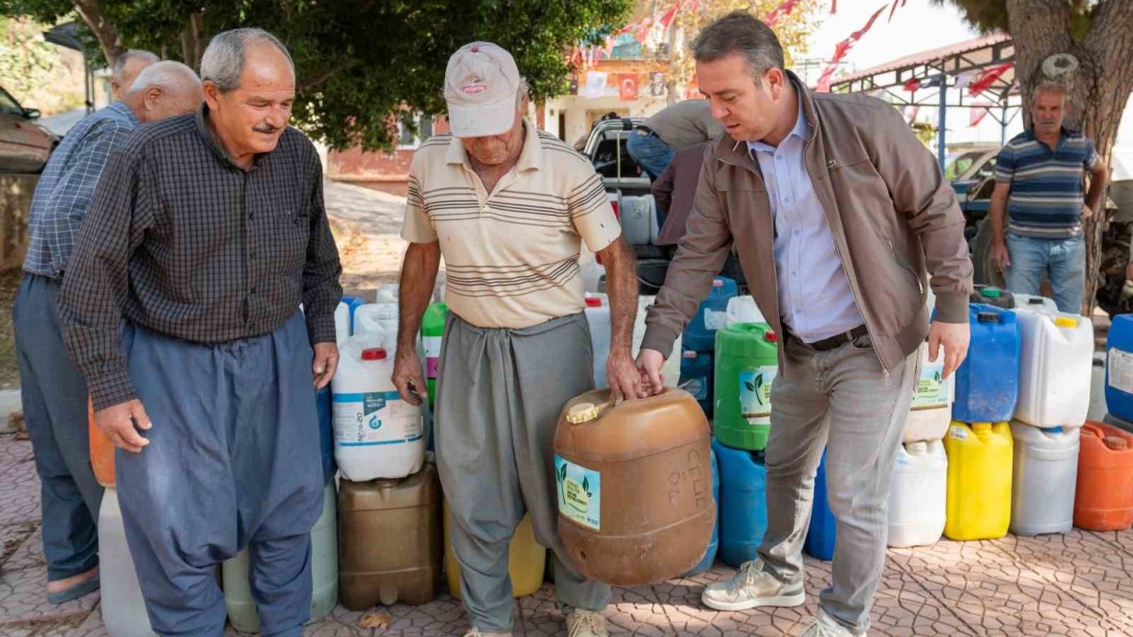 Yenişehir Belediyesinin üreticilere solucan gübresi desteği sürüyor