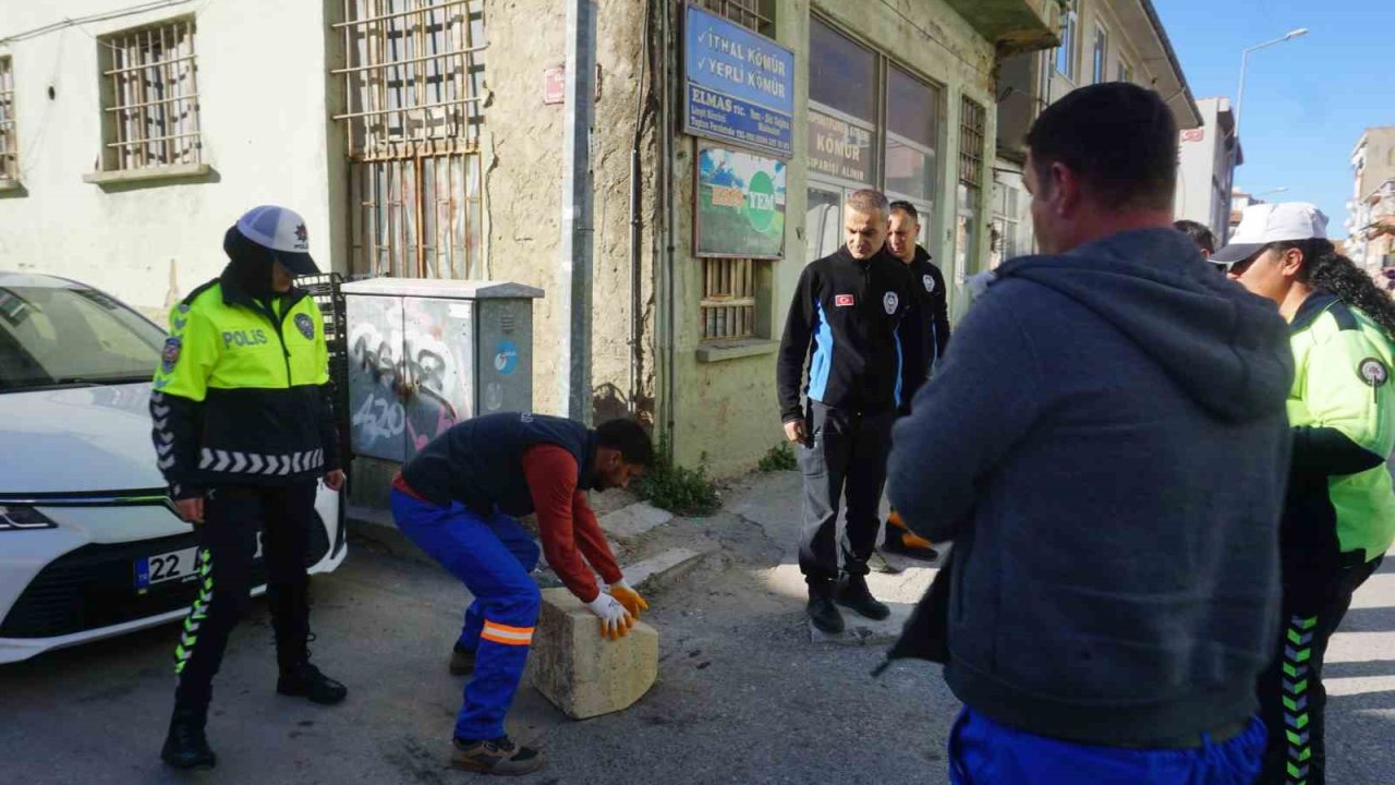 Edirne’de polis ve zabıta ekiplerinden duba uygulaması