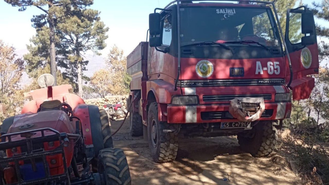 Manisa’da ormanlık alanda çıkan yangın söndürüldü