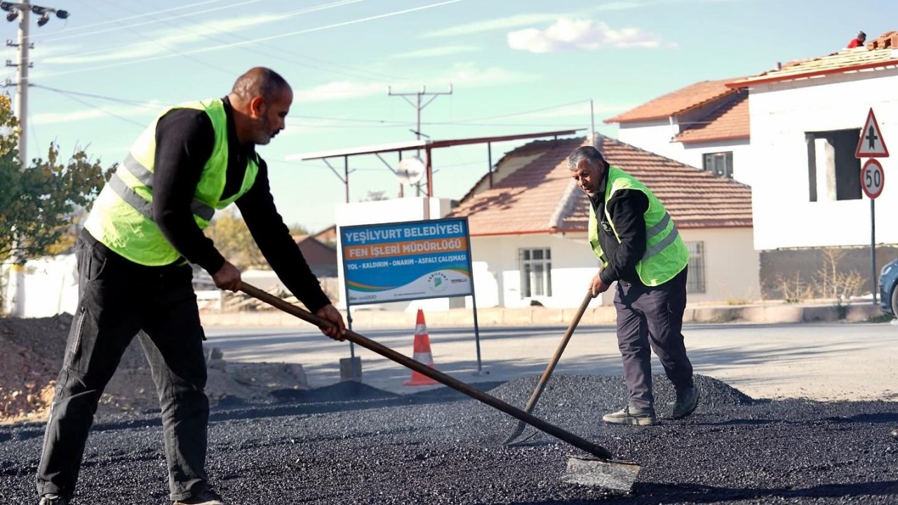 Yeşilyurt’ta 43 bin tok sıcak asfalt serimi