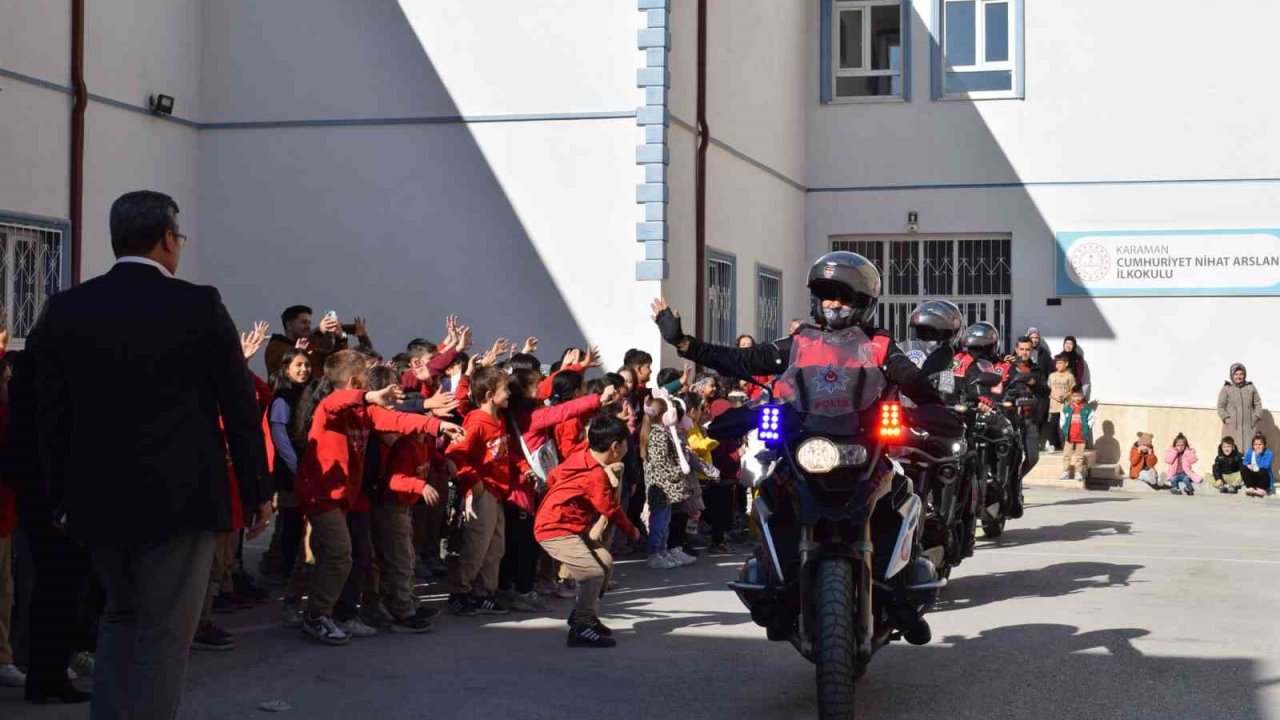 Yunus Timleri’nden ilkokul öğrencilerine nefes kesen gösteri