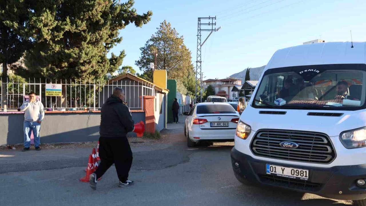 Konuşma zorluğu çeken babanın çocuklarını okutma azmi