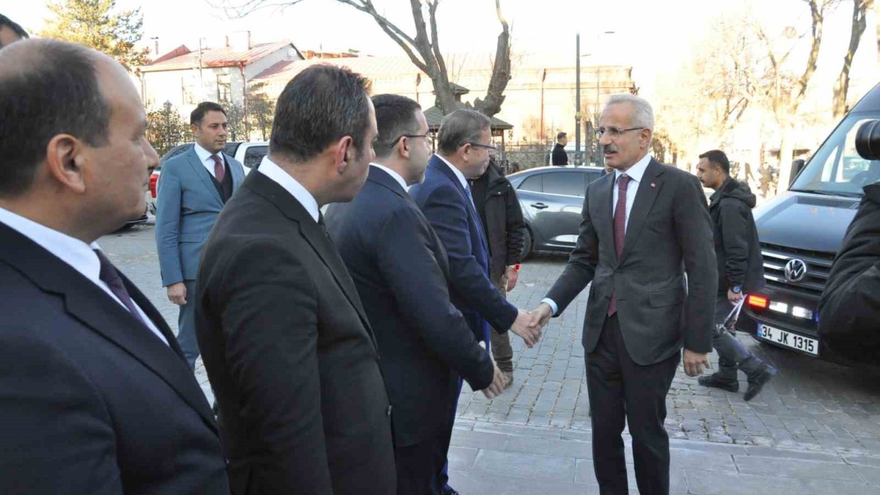 Bakan Uraloğlu, Kars İl Koordinasyon Toplantısı’na katıldı