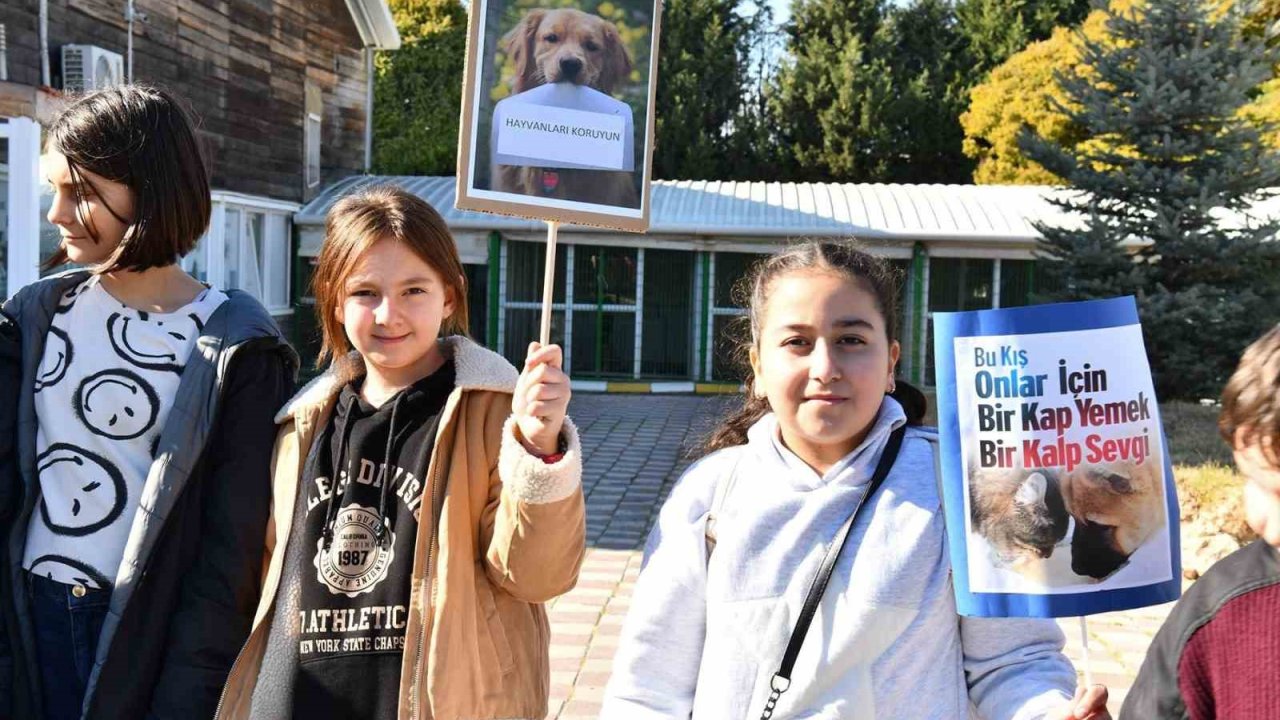 Öğrencilerden can dostlara anlamlı bağış