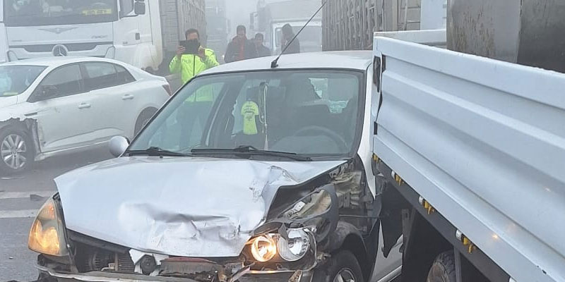 Kars'ta zincirleme trafik kazası