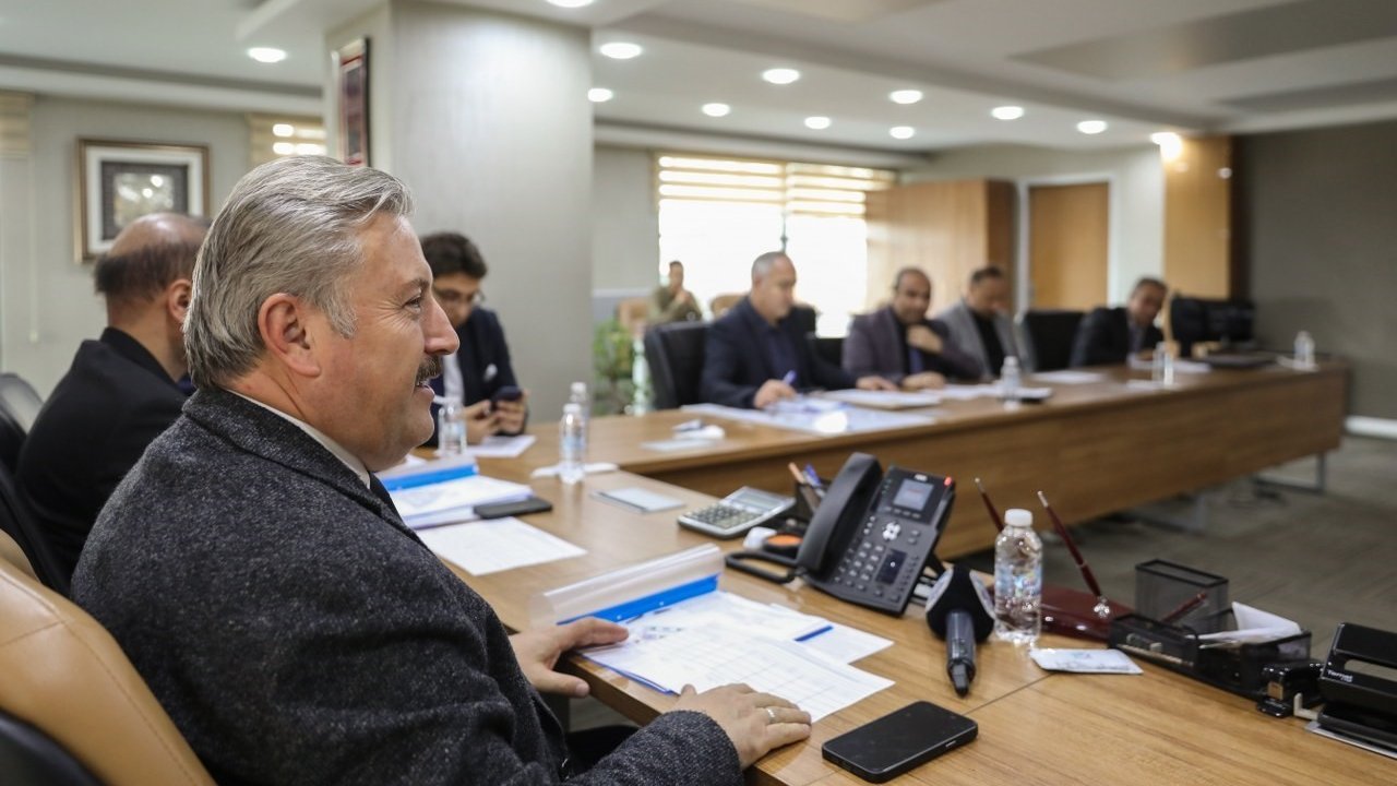 Melikgazi Belediyesi Kazım Karabekir’de kat karşılığı ihale düzenledi