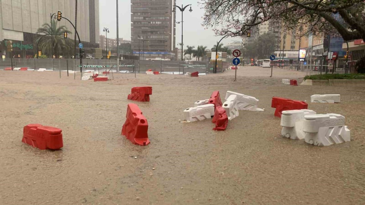 İspanya’da bir kez daha sel felaketi yaşandı