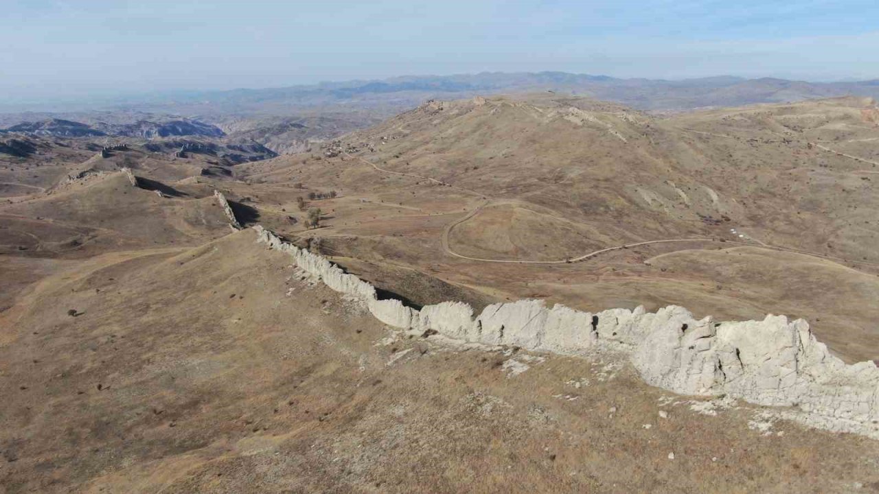 Çin Seddi değil Türk seddi, keşfedilmeyi bekliyor