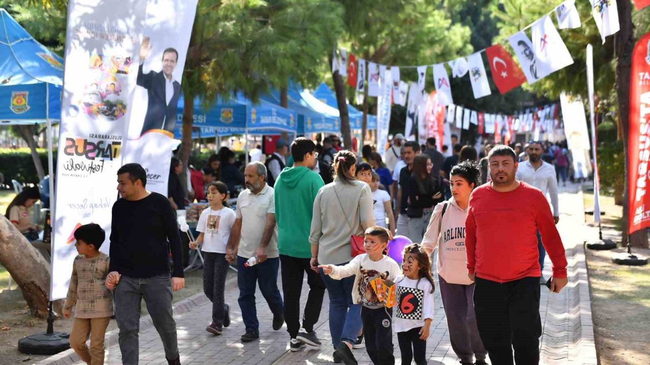 Tarsus Festivali esnafın yüzünü güldürdü