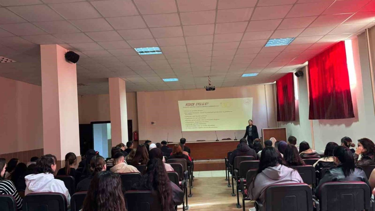 ADÜ’de ilginç seminer: Öğrenci ve akademisyenlere “Eş Seçimi ve Evlilik” konulu seminer verildi