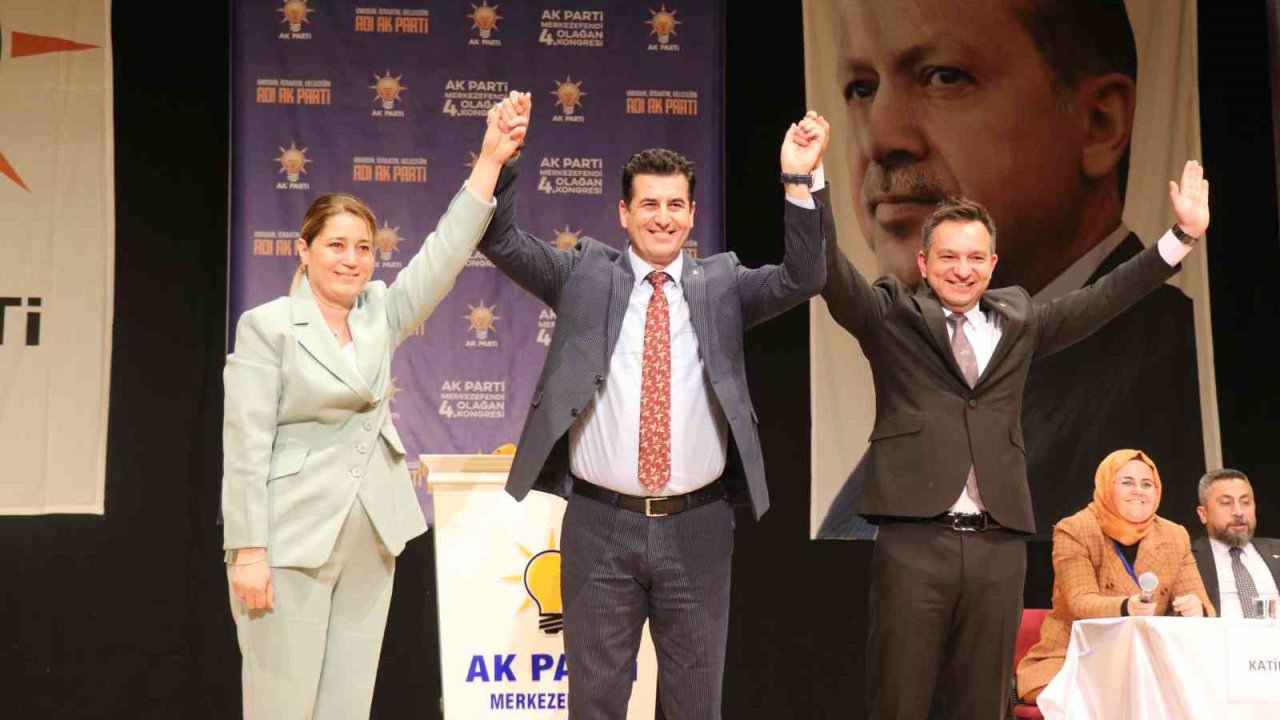 AK Parti Merkezefendi’de bayrak değişimi gerçekleşti