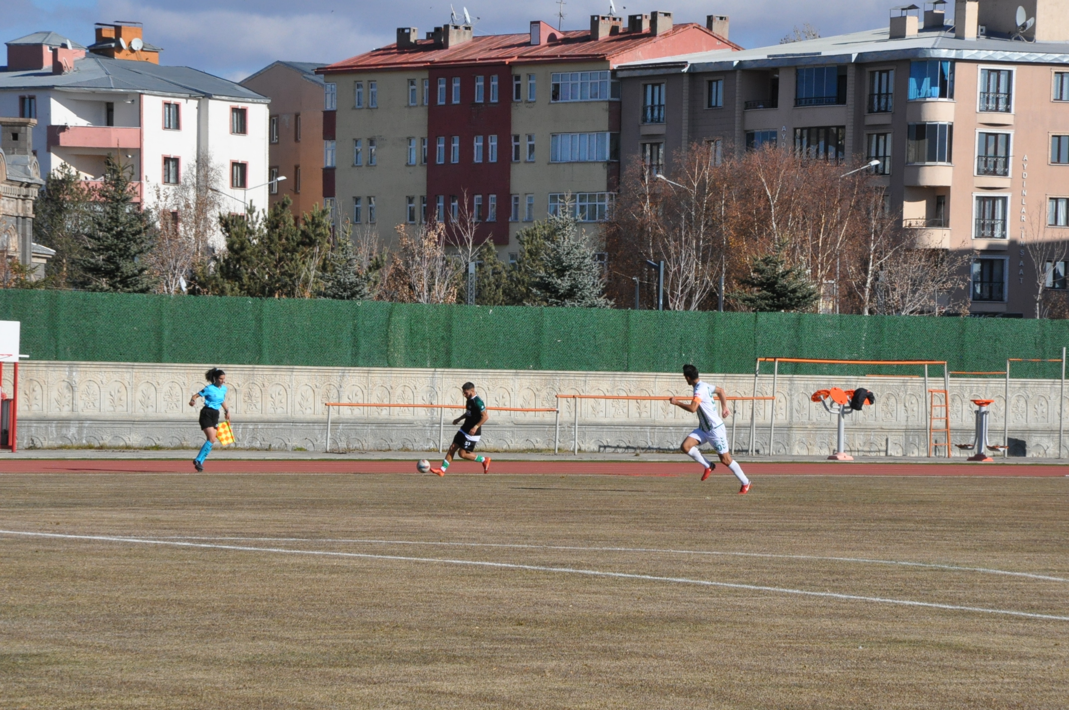 Kars 36 spor kendi evinde vuruldu!