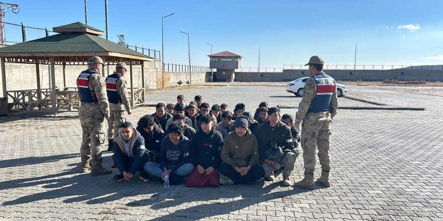 Kars'ta düzensiz göçmenler yakalandı