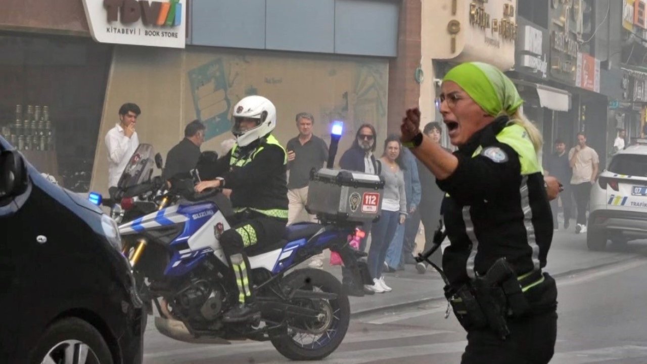 Kadın polisin yangın hassasiyetine emniyet müdüründen plaket