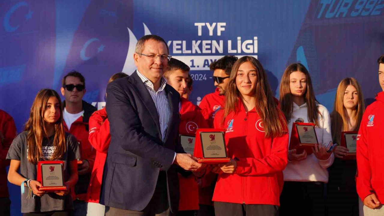 Türkiye Yelken Federasyonu Yelken Ligi 1. Ayak IQ FOIL-TECHNO 293 yarışları ve “Milli Takım” seçmeleri Ayvalık’ta başladı