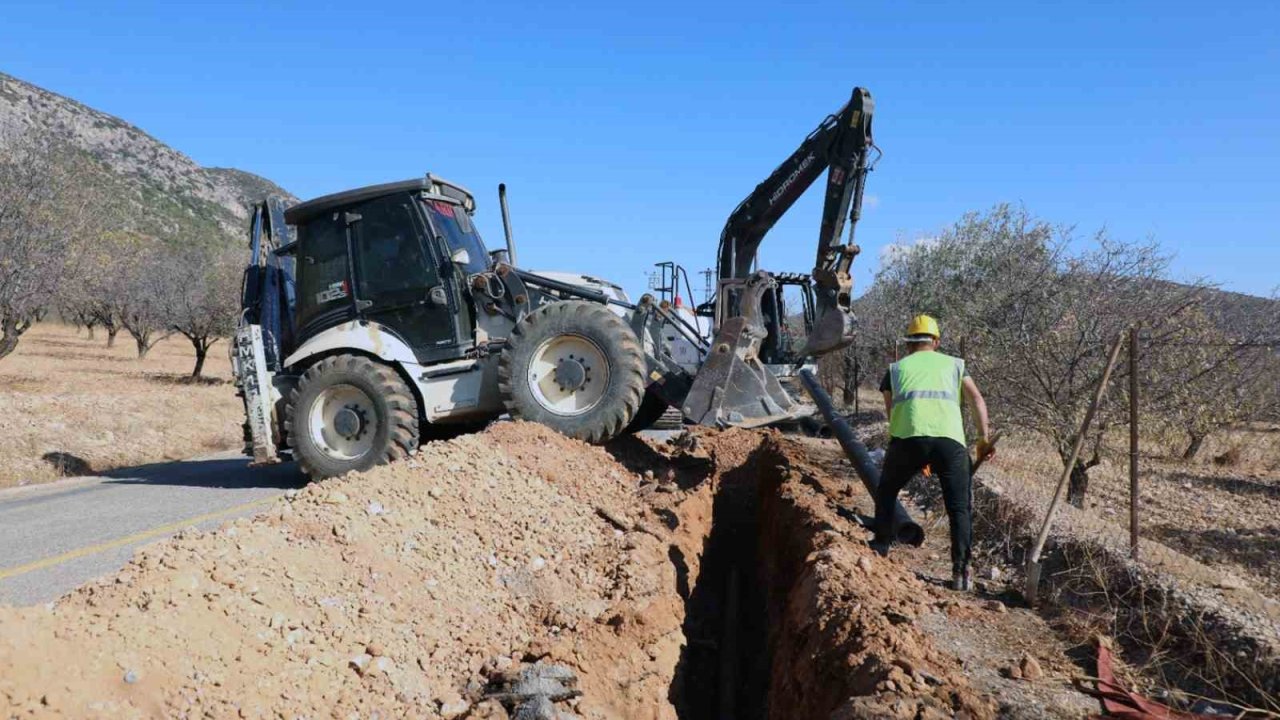 Datça Betçe’nin içme suyu projesinin 3 bin 500 metresi tamamlandı