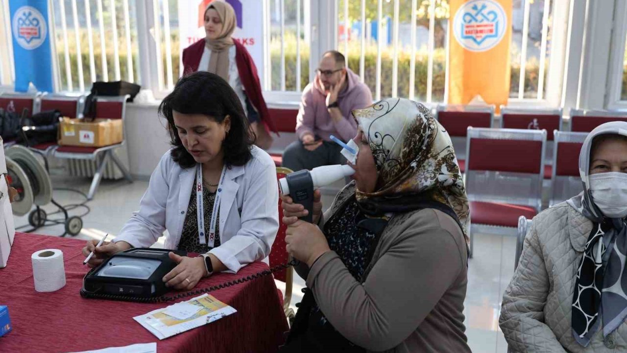 ERÜ Hastanelerinde “Dünya KOAH Günü” Etkinliği düzenlendi