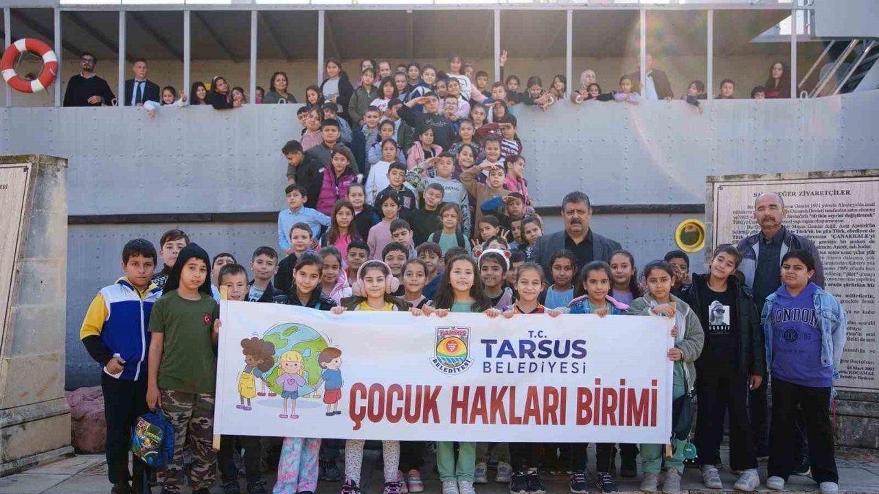 Tarsus’ta çocuklar haklarını eğlenerek öğrendi